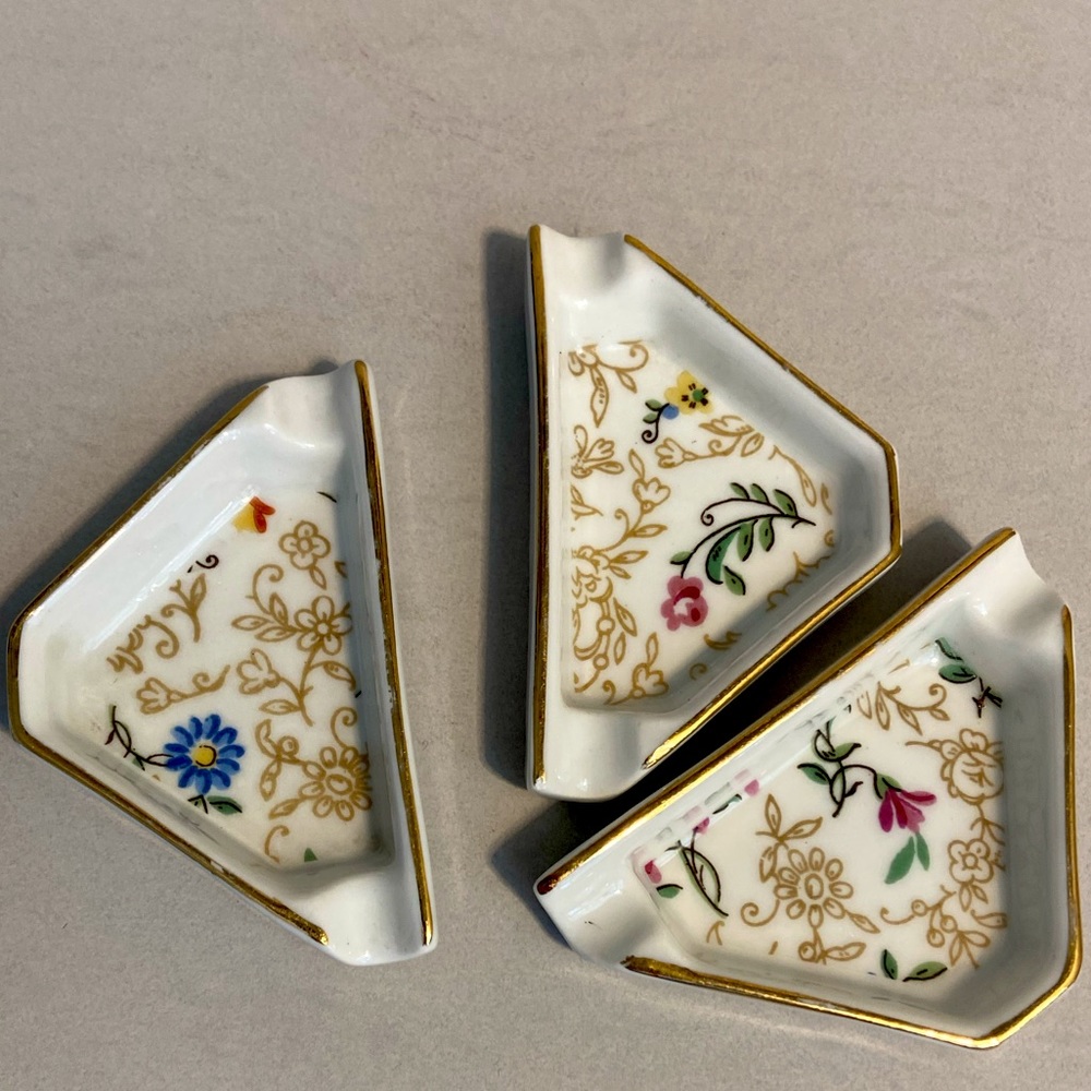 Limoges Gimbles Personal Ashtrays